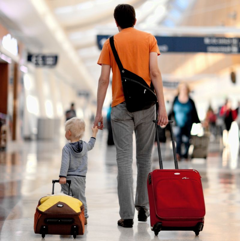 Вывоз ребенка за границу как выехать с ребенком на отдых, мероприятие или лечение за границу