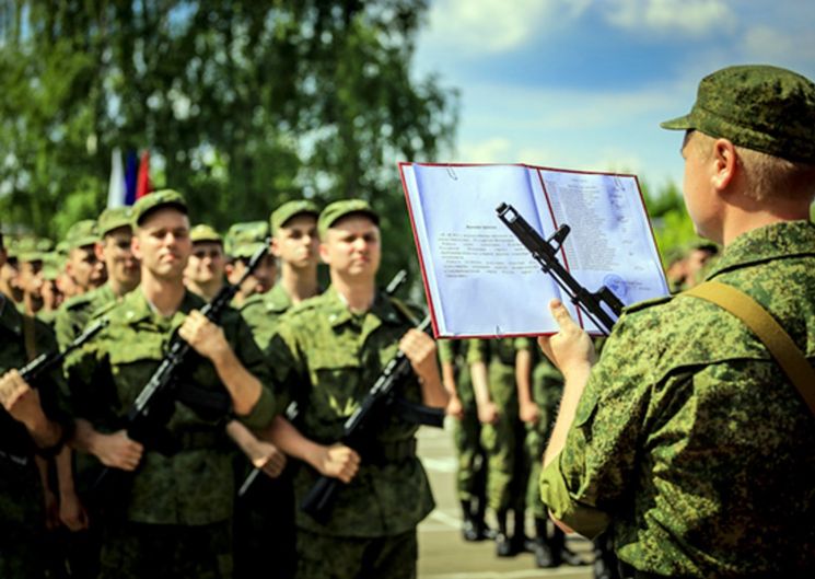 Размер зарплаты солдата срочника в ВС РФ увеличен