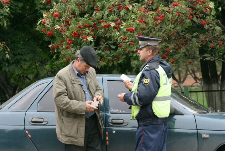 Требование покинуть автомобиль